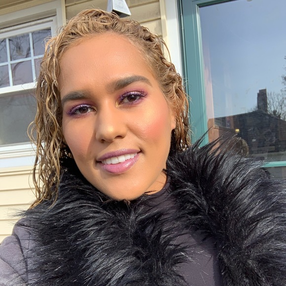 CLOSET SALE!!! OFFERING MY LOWEST PRICE - Picture 1 of 2